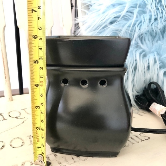 Scentsy, Classic Curve, SATIN BLACK, Full Size, Warmer, RETIRED - Picture 13 of 14